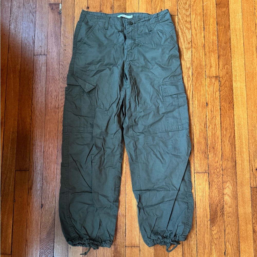 Levi's Women's Green Cargo Pants